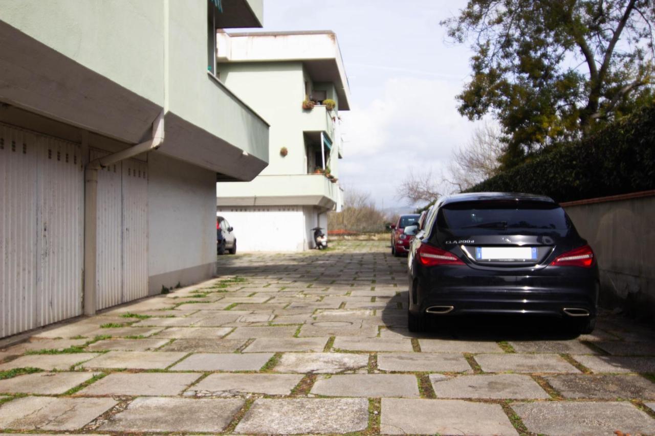 1Km Dalla Torre Appart. Con Balcone E Posto Auto Pise Extérieur photo