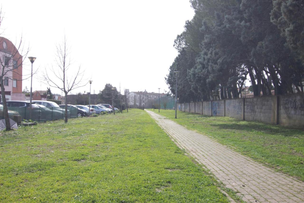 1Km Dalla Torre Appart. Con Balcone E Posto Auto Pise Extérieur photo